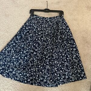 4Petite Petite Blue Floral Tahari Skirt